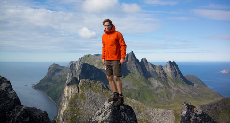 Spektakulære Segla (639 moh) gir deg over 600 høydemeter rett ned!